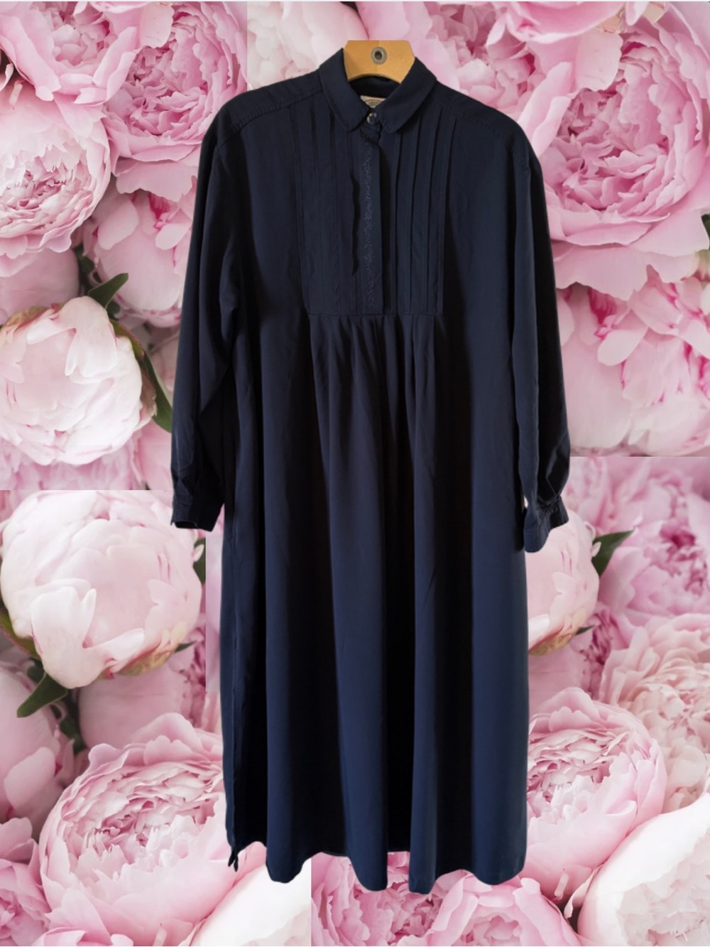 Laura Ashley Dress Collared Button Front Embroidered Pleats Navy Long Sleeve VTG